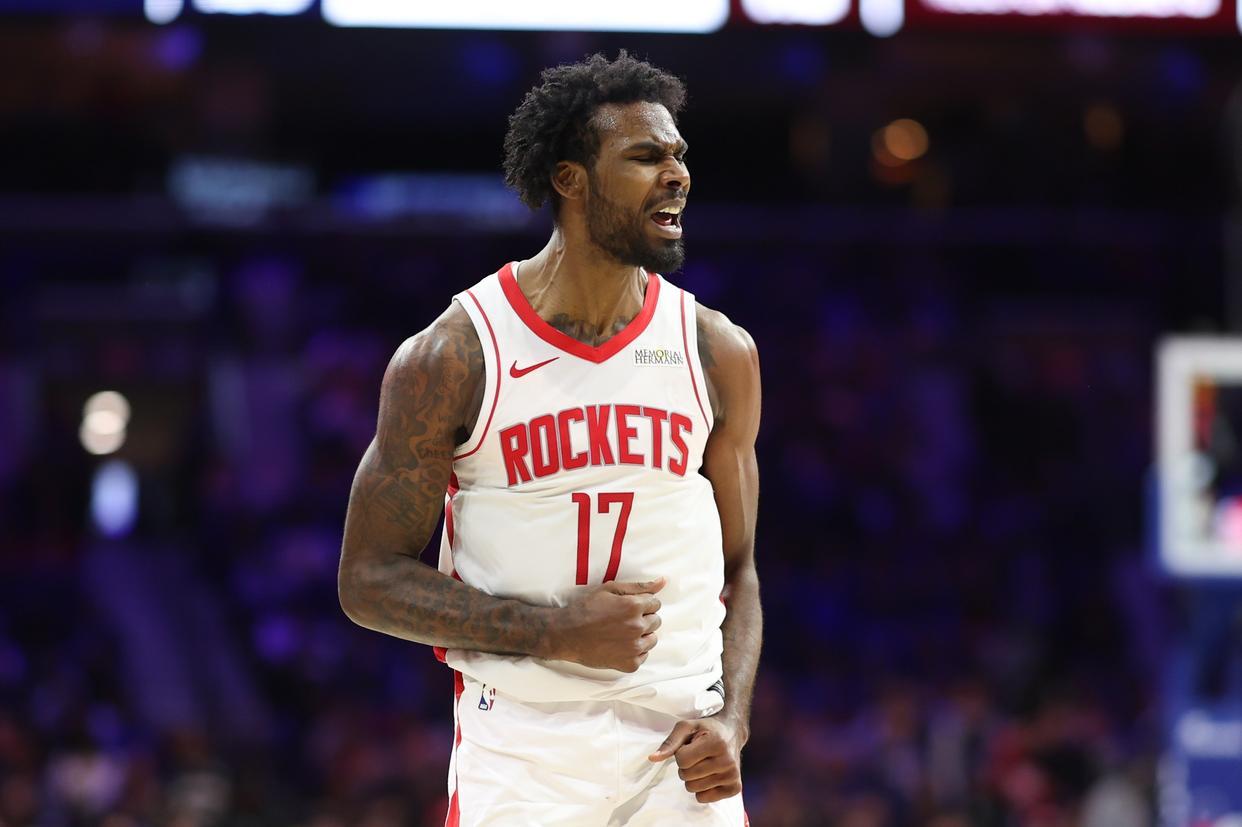 火箭队阵容变动！边缘2人暂时离队，双核长期缺阵，仅剩13人可用